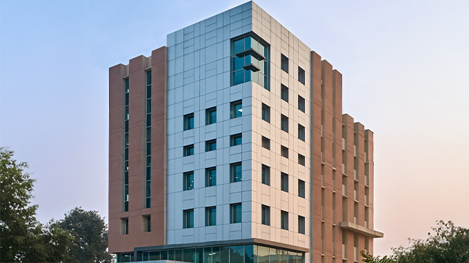 IIDC-HCGRegencyCancerCentre-Kanpur-T2-Fetaure01